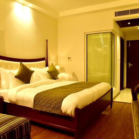 Season Hotel Nainital Dış mekan fotoğraf