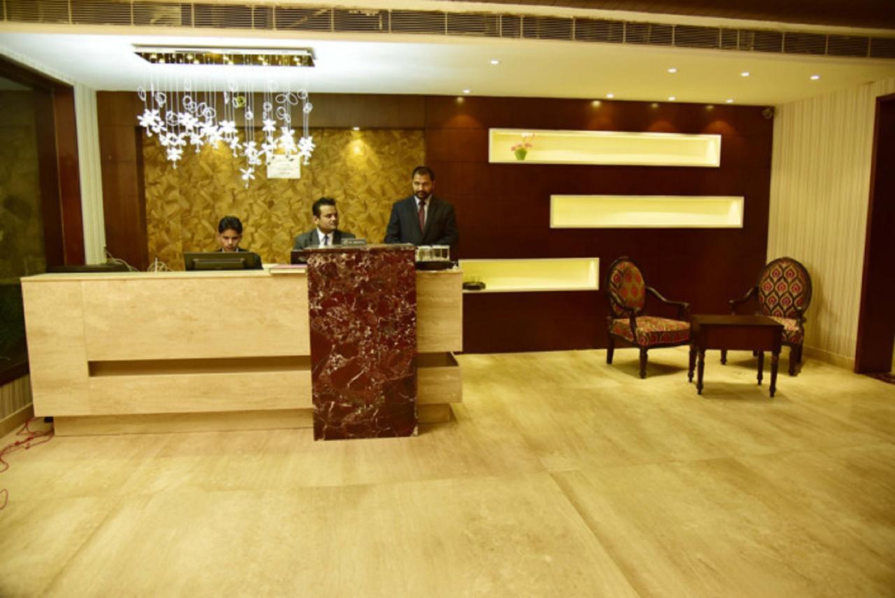 Season Hotel Nainital Dış mekan fotoğraf