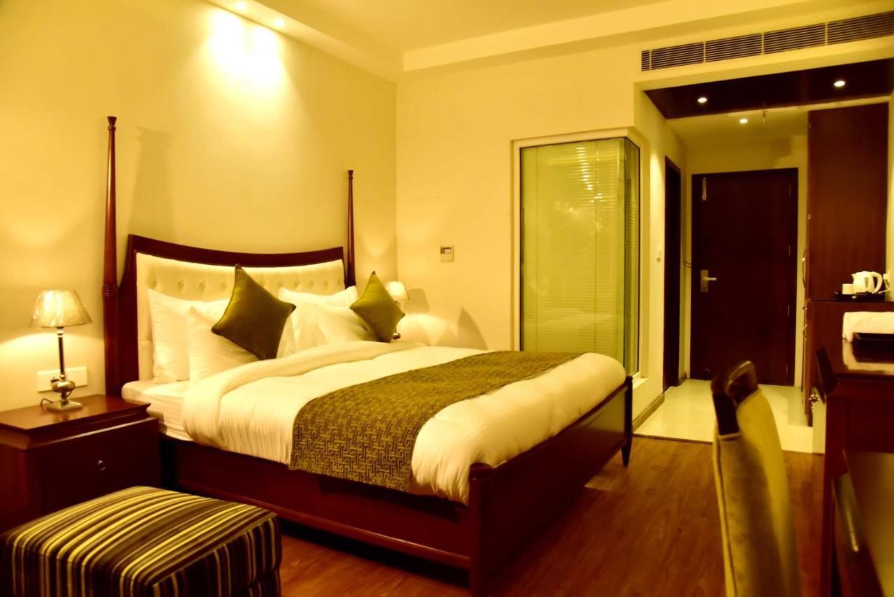 Season Hotel Nainital Dış mekan fotoğraf