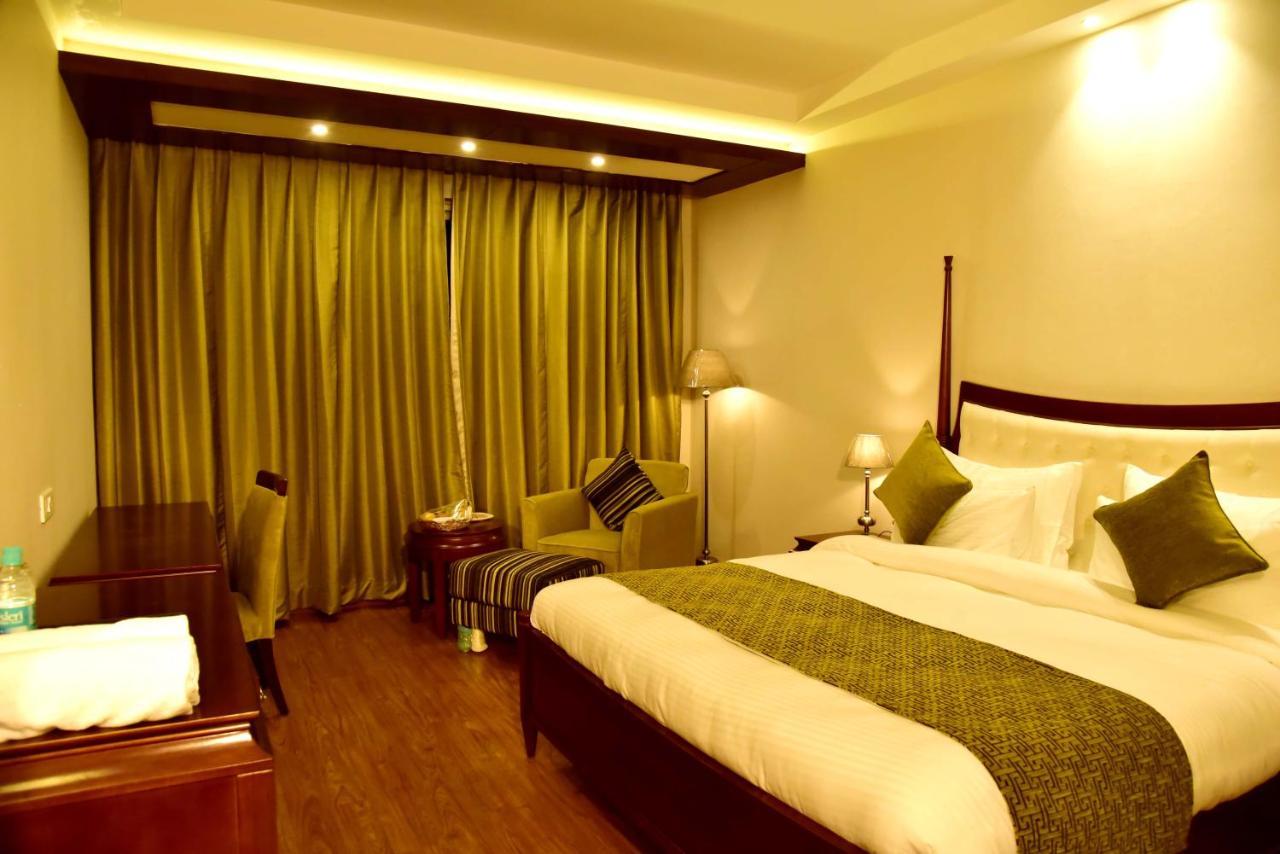 Season Hotel Nainital Dış mekan fotoğraf